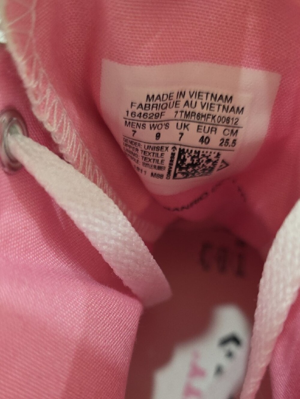 Converse All Star Women's Pink & White Hello Kitty High Top Sneakers Size 9 NWT - Picture 10 of 12